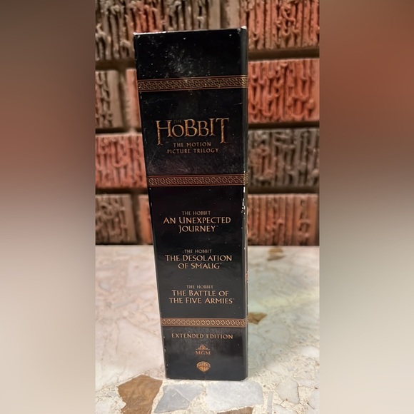 The Hobbit trilogy blue ray discs - Picture 2 of 3